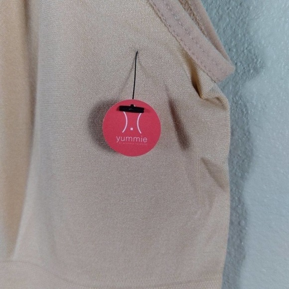 Yummie Seamless 2 Way Shaping Tank Top NWT - Picture 4 of 5